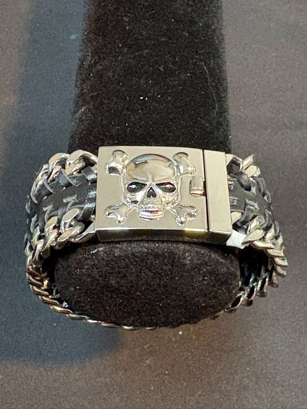 SHJ Skull and Bones Leather and Chain 8" Bracelet